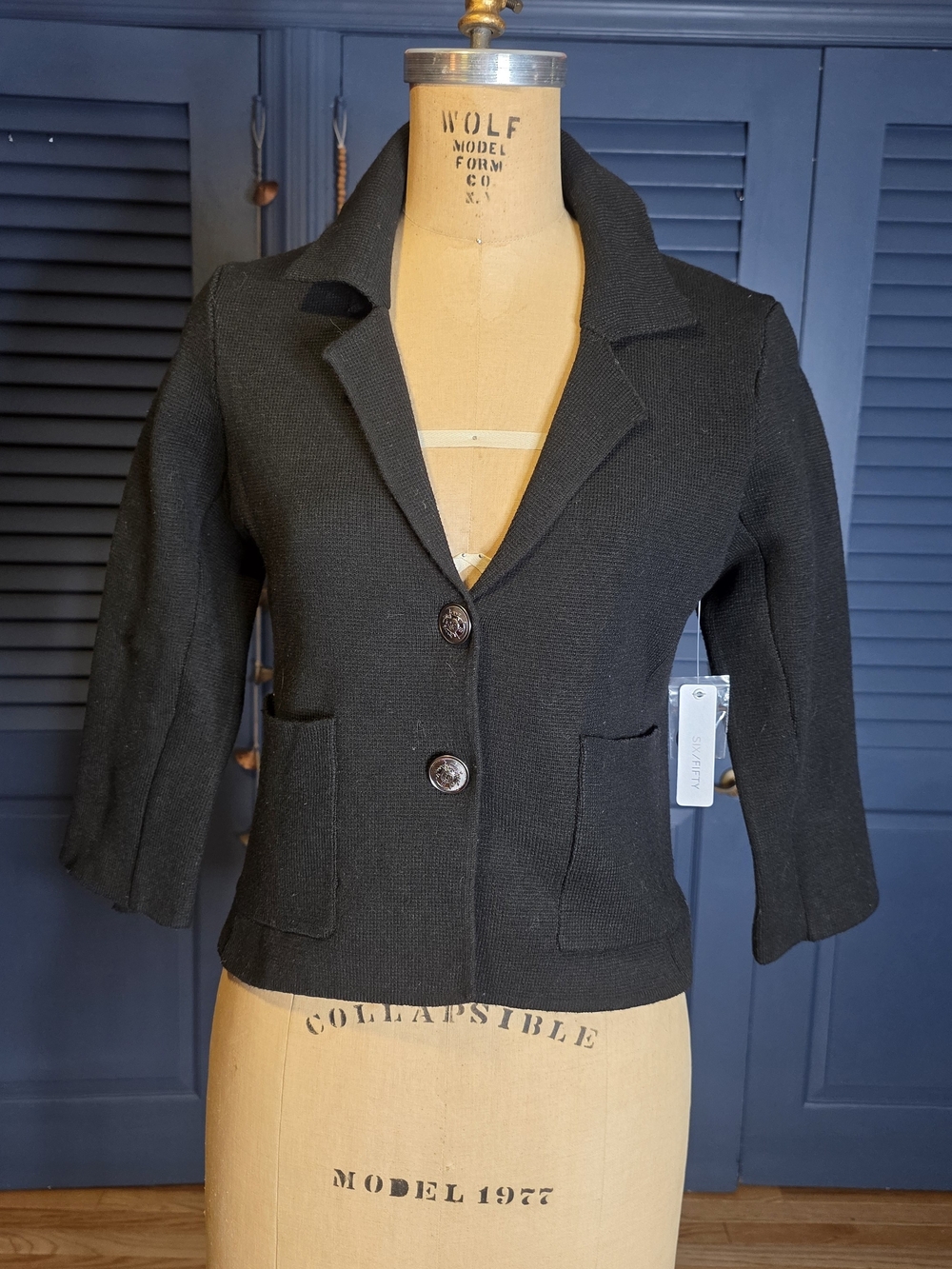 NWT !!!!Women's Black Cropped Knit Blazer Jacket